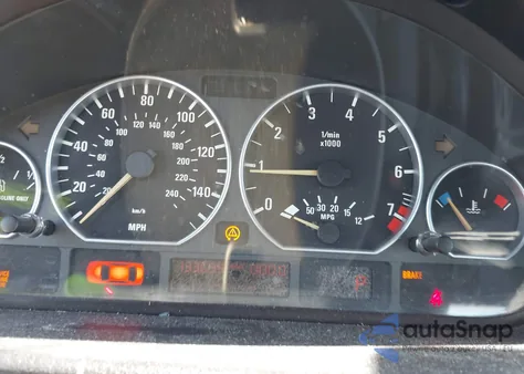 2005 BMW 330I из США, поврежденный, VIN WBAEV53445KM40671